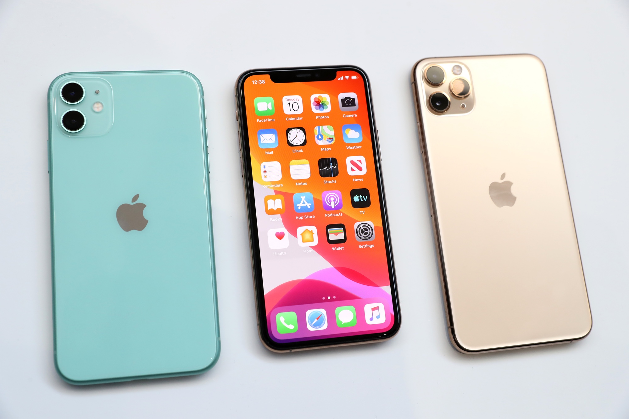 Iphone 11 Vs Iphone 11 Pro Vs Iphone 11 Pro Max Which Should You Buy Tom S Guide