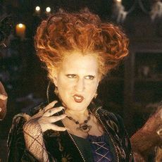 Bette Midler as a witch in Hocus Pocus.