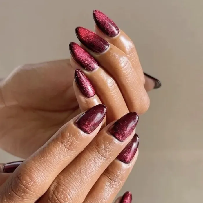 red velvet cat-eye nails