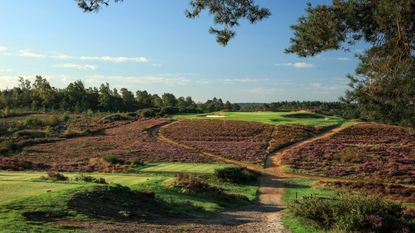 An inside look behind the Augusta National manual leaderboard, This is the  Loop