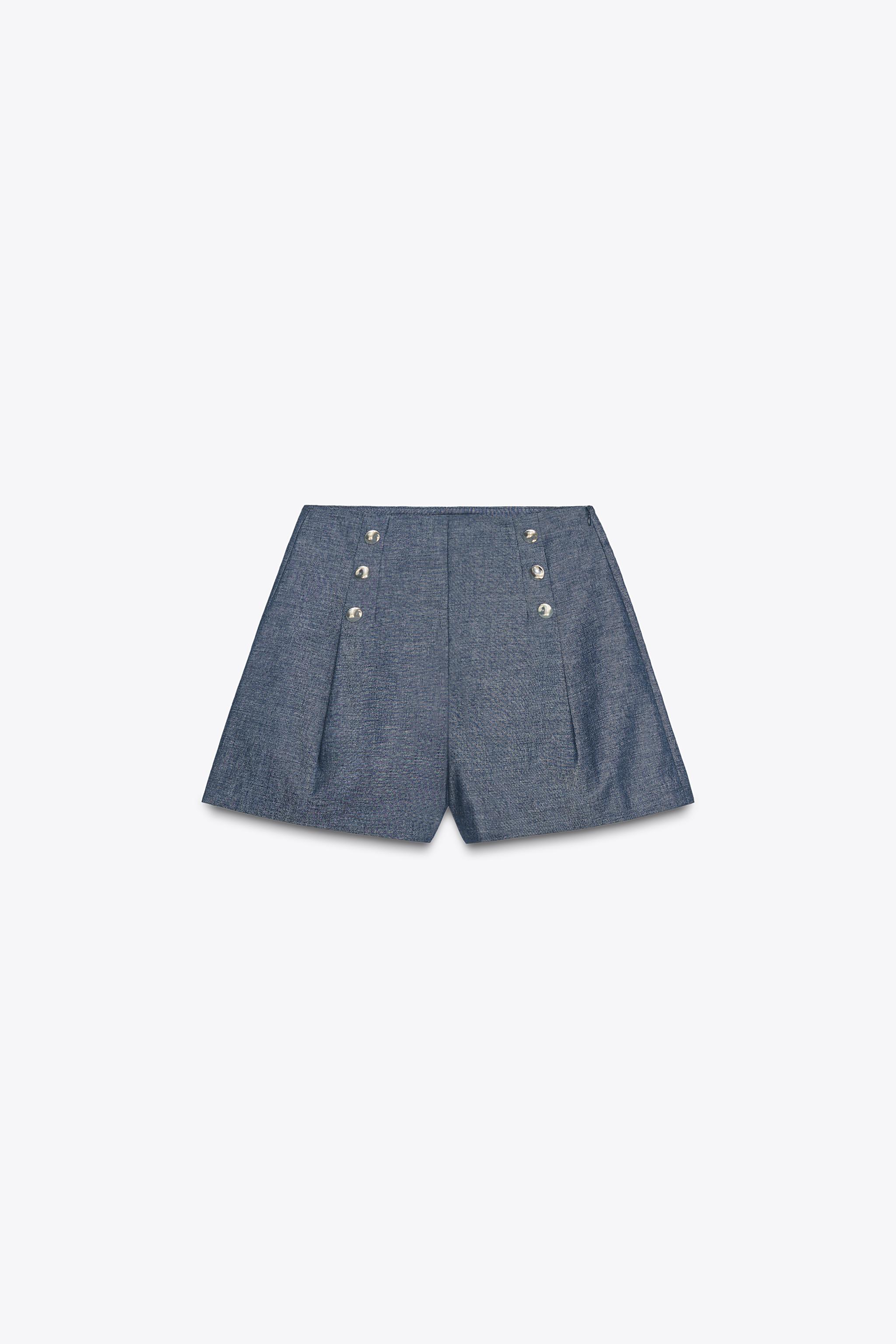 Buttoned Linen Shorts