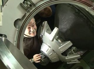 Soyuz Hatch Closing