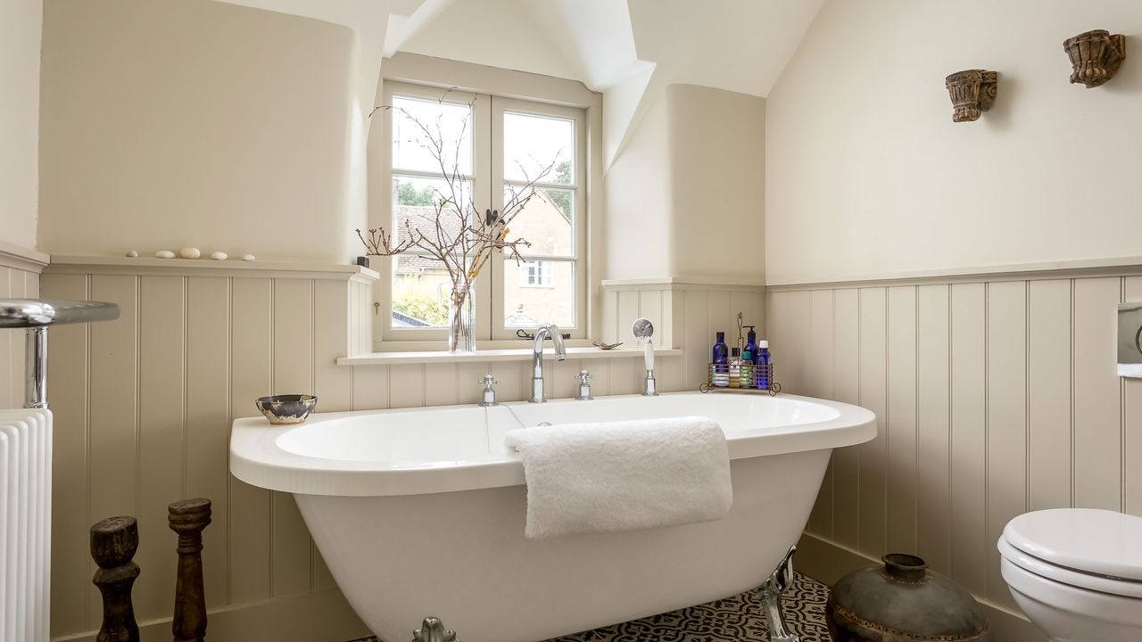 roll top bath in bathroom