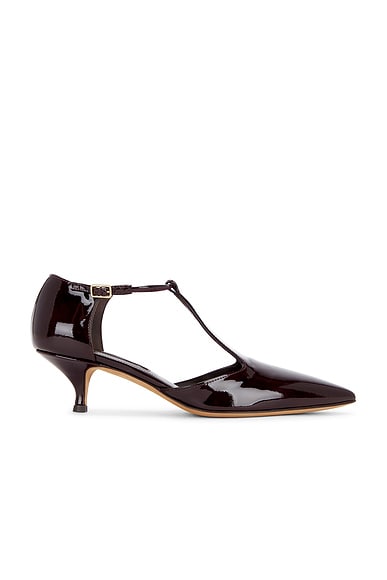Leandra Heel