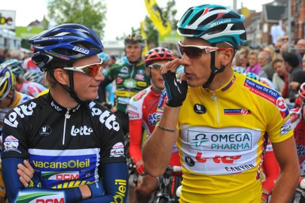 Race leader Lieuwe Westra and Philippe Gilbert at the start