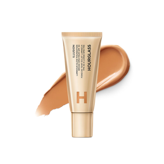 Hourglass Illusion Foundation