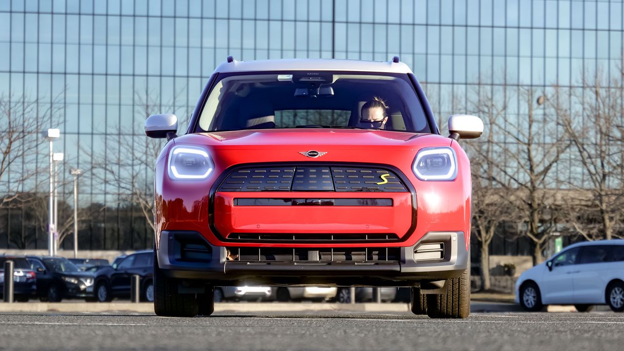 2025 Mini Cooper Countryman SE All4 review.