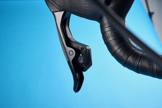 Shifter of the SRAM Apex AXS groupset