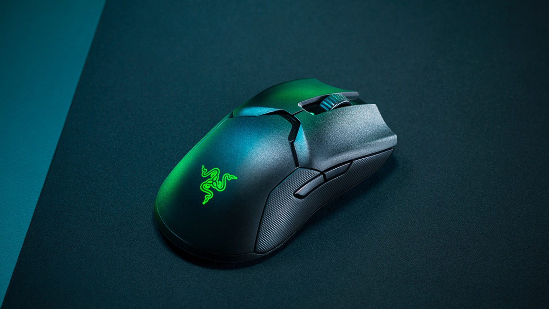 The Razer Viper Ultimate gaming mouse.