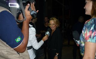 Media and journalists interviewing Lenny Niemeyer