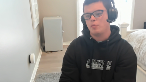 Under fire after OnlyFans leak, Twitch streamer Sketch posts apology