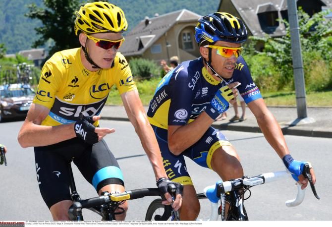 Chris Froome and Alberto Contador enjoy a small chat