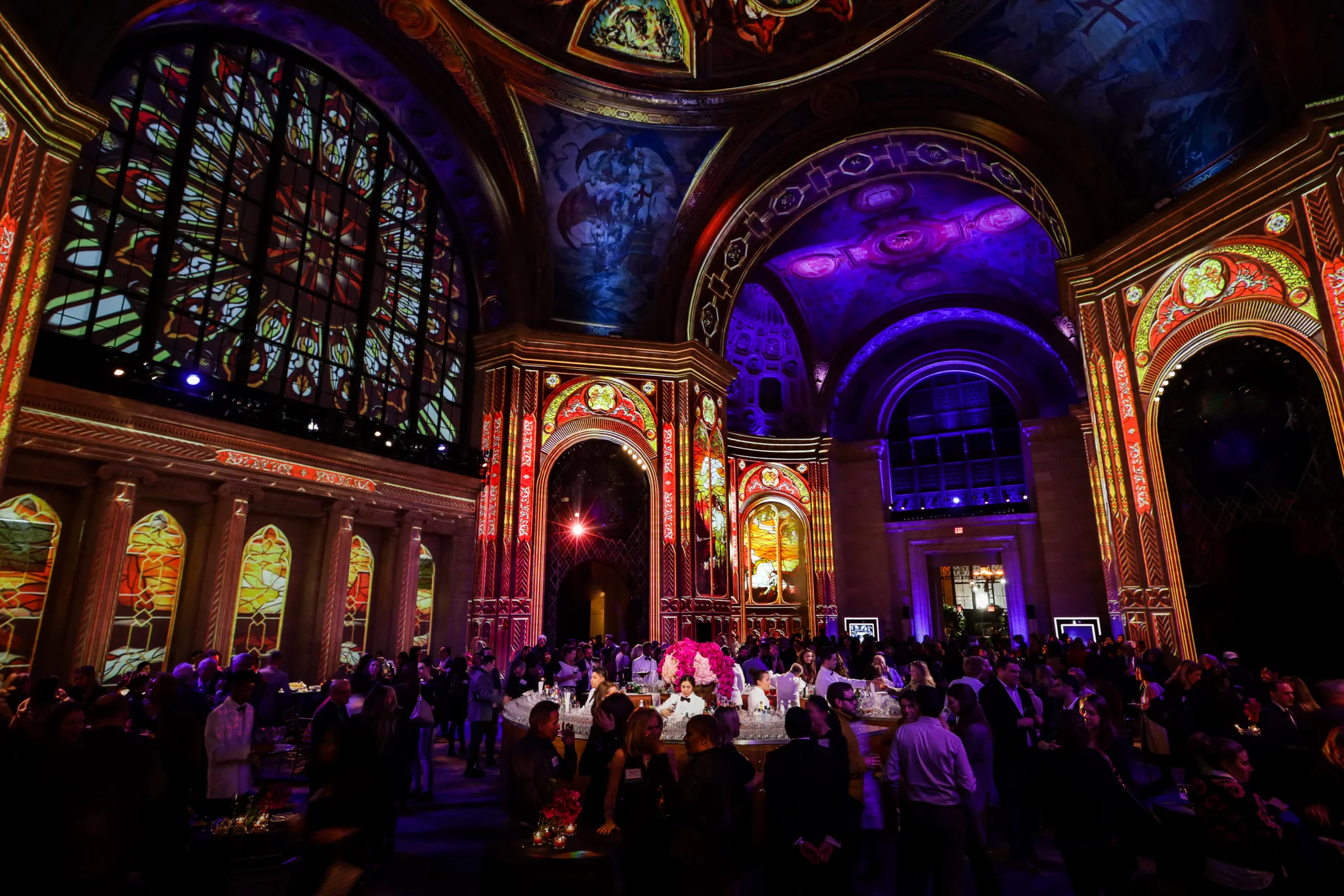 Massive NYC Landmark Gets Spectacular Projection Mapping Experience