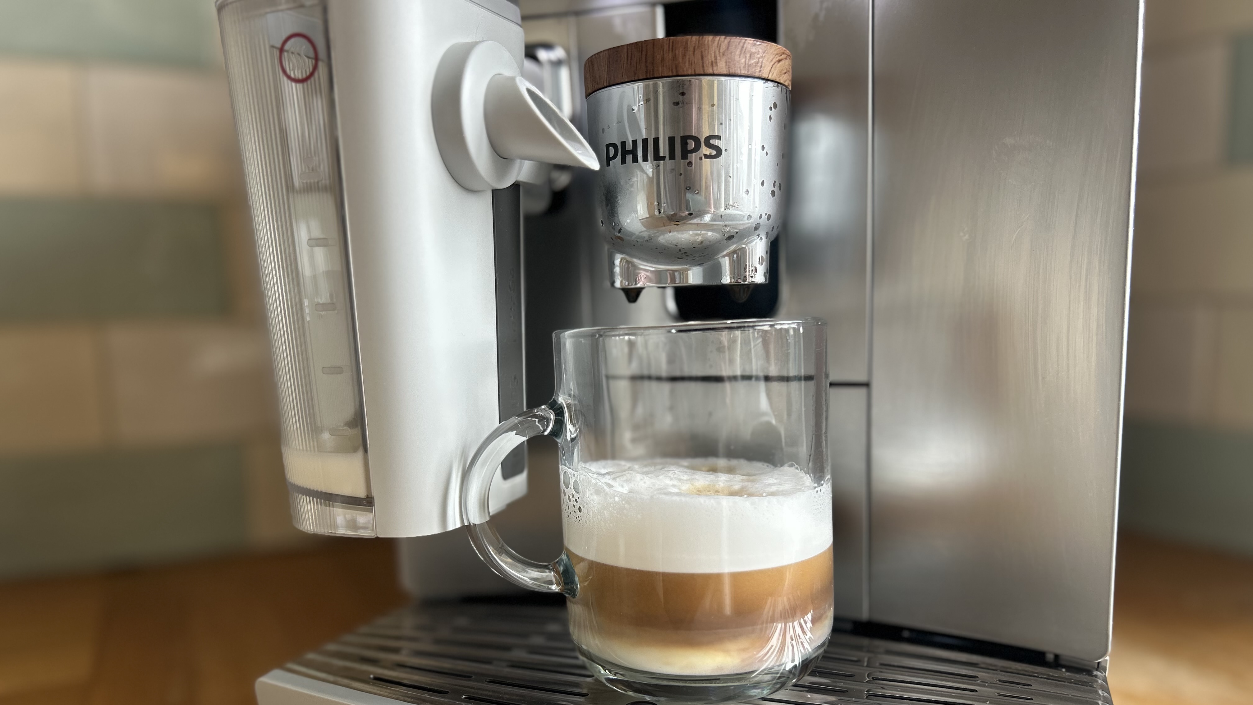Philips Caf&amp;eacute; Aromis Series 8000
