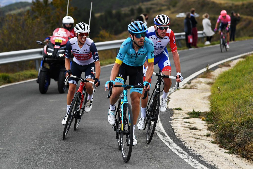 LEKUNBERRI SPAIN OCTOBER 21 Ion Izagirre Insausti of Spain and Astana Pro Team Bruno Armirail of France and Team Groupama FDJ Juan Pedro Lopez of Spain and Team Trek Segafredo Breakaway during the 75th Tour of Spain 2020 Stage 2 a 1516km stage from Pamplona to Lekunberri lavuelta LaVuelta20 La Vuelta on October 21 2020 in Lekunberri Spain Photo by David RamosGetty Images
