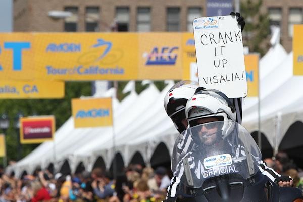 Fan encouragement from the moto.