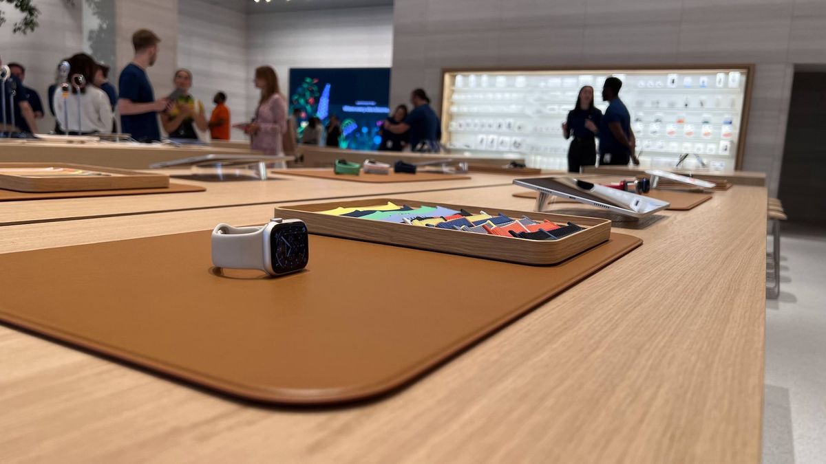 Inside the Apple Store in Knightsbridge, London