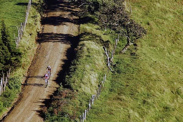 Two riders climb in the Escaz&uacute; Mountains
