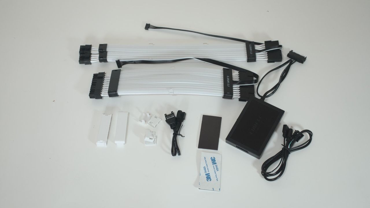 Lian Li Strimer Plus V2
