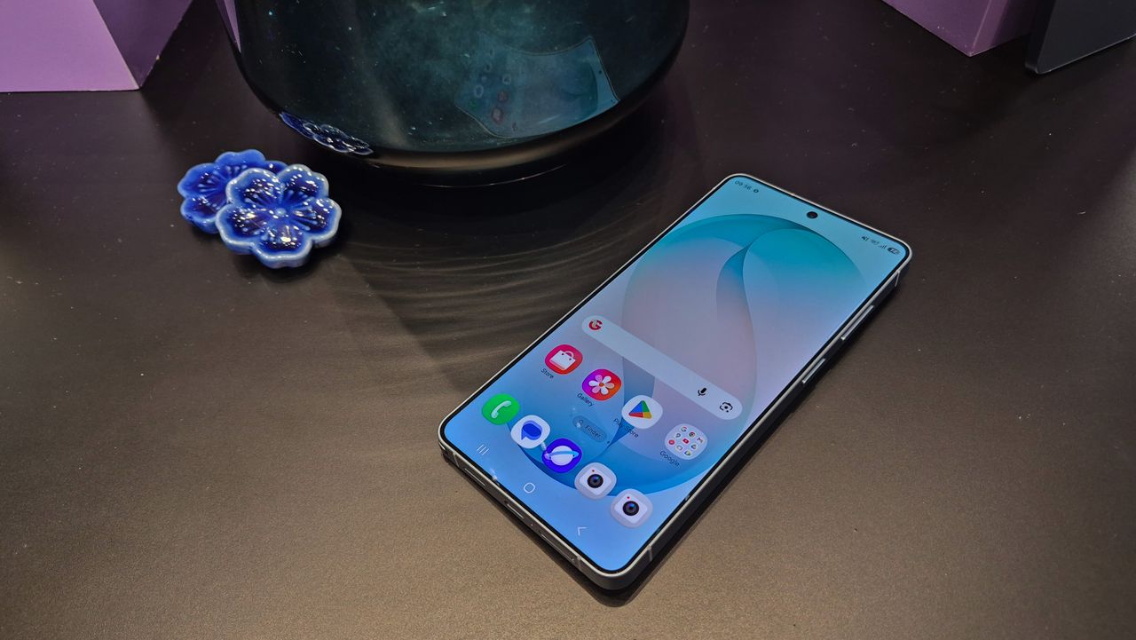 The Samsung Galaxy S26 Ultra on a desk