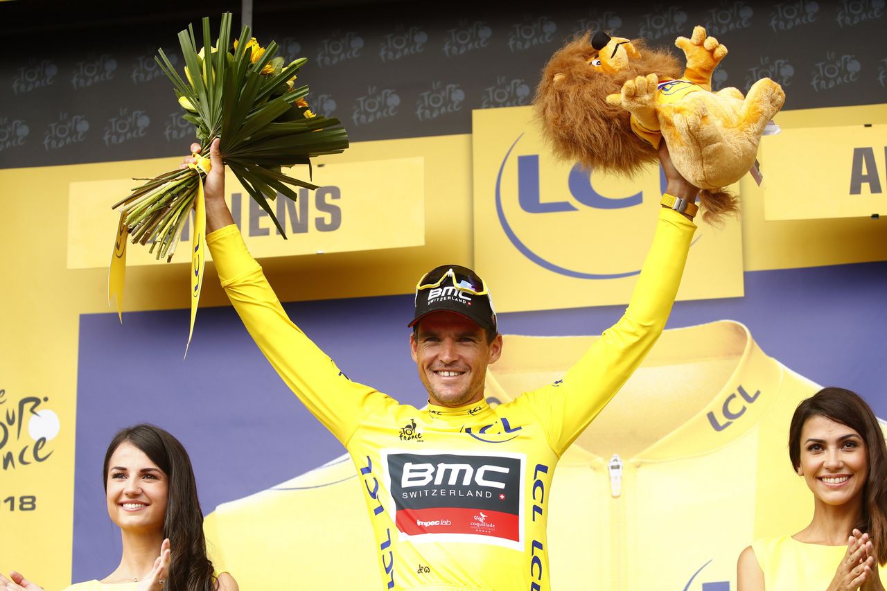 Greg Van Avermaet (BMC) continues in the race lead
