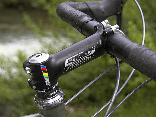 The matching Ritchey WCS stem shows some signs of wear but is still among the lightest options available.