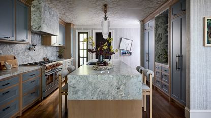 kitchen with wallpaper