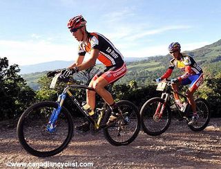 Paolo Montoya and overall winner Federico Ramírez