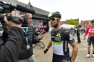 Mark Cavendish (Dimension Data) chatting to TV pre-race