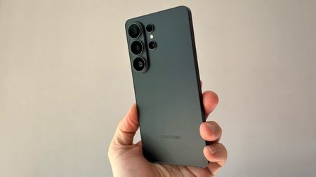 The Samsung Galaxy S26 Ultra 