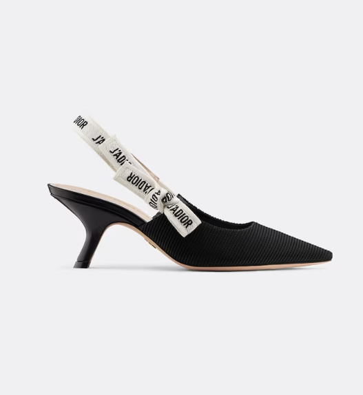 Whatever it is that takes to make an icon, we can be fairly certain that Dior’s Saddle bag has *it* Whatever it is that takes to make an icon, we can be fairly certain that Dior’s Saddle bag has *it*