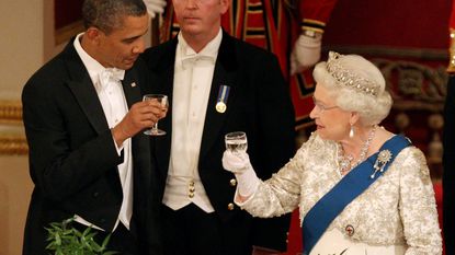 Queen Elizabeth II and Barack Obama at a state banquet