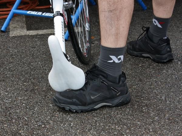 Munoz puts a lot of time into keeping this saddle white and only in the event of a crash is he going to let it touch the ground.