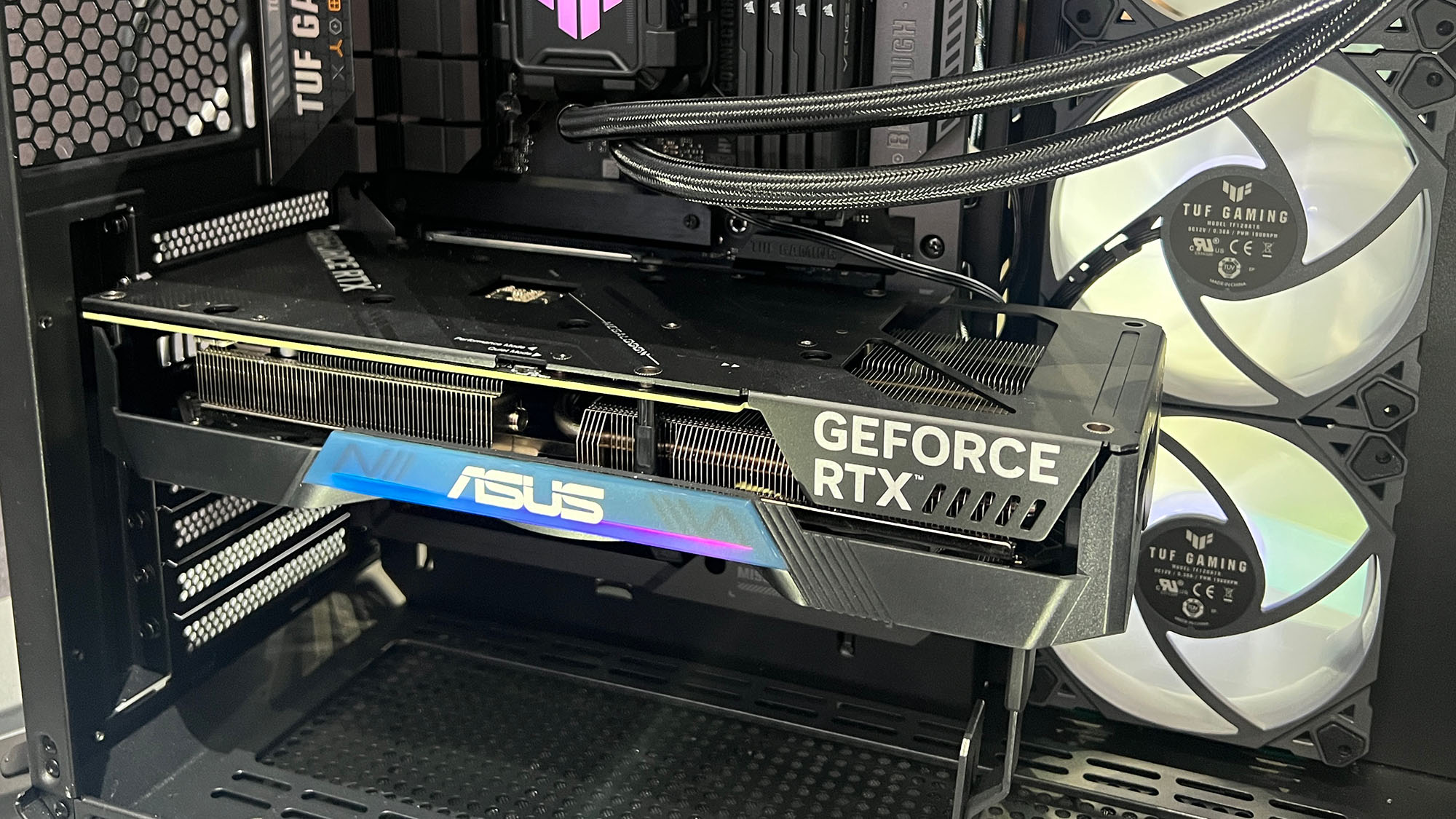 Видеокарта Asus RTX 4070 BTF