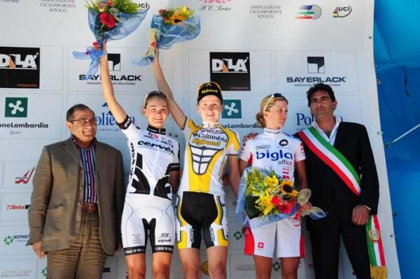 Arndt centered in the stage podium.