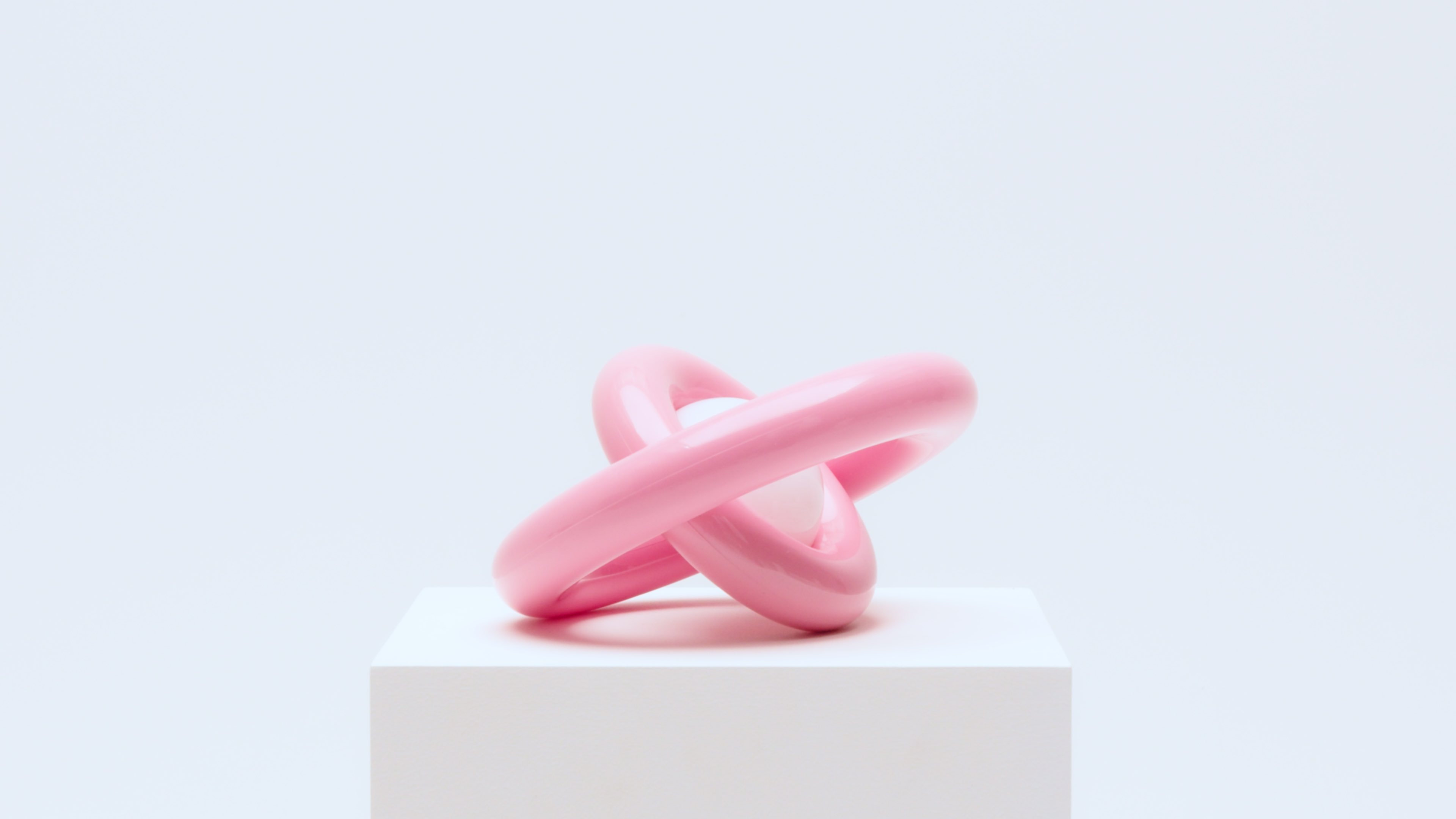 donut-shaped pink portable lamp