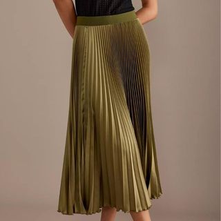 Pleated khaki skirt from Anthropologie 