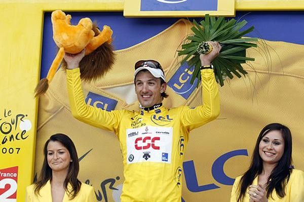 And Cancellara likes yellow, although he won't have the objective to arrive in Paris with it.