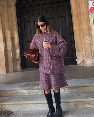 Winter outfit trends: @_santinaharrison wears knee-high boots