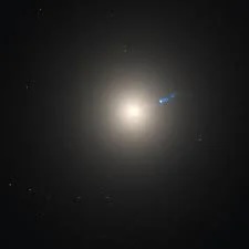 O imagine a unei orbe strălucitoare pe un fundal negru