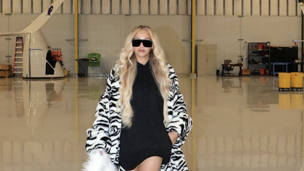 Beyoncé Spends 'Cowboy Carter' Eve in a Zebra Print Coat and Clashing Boots