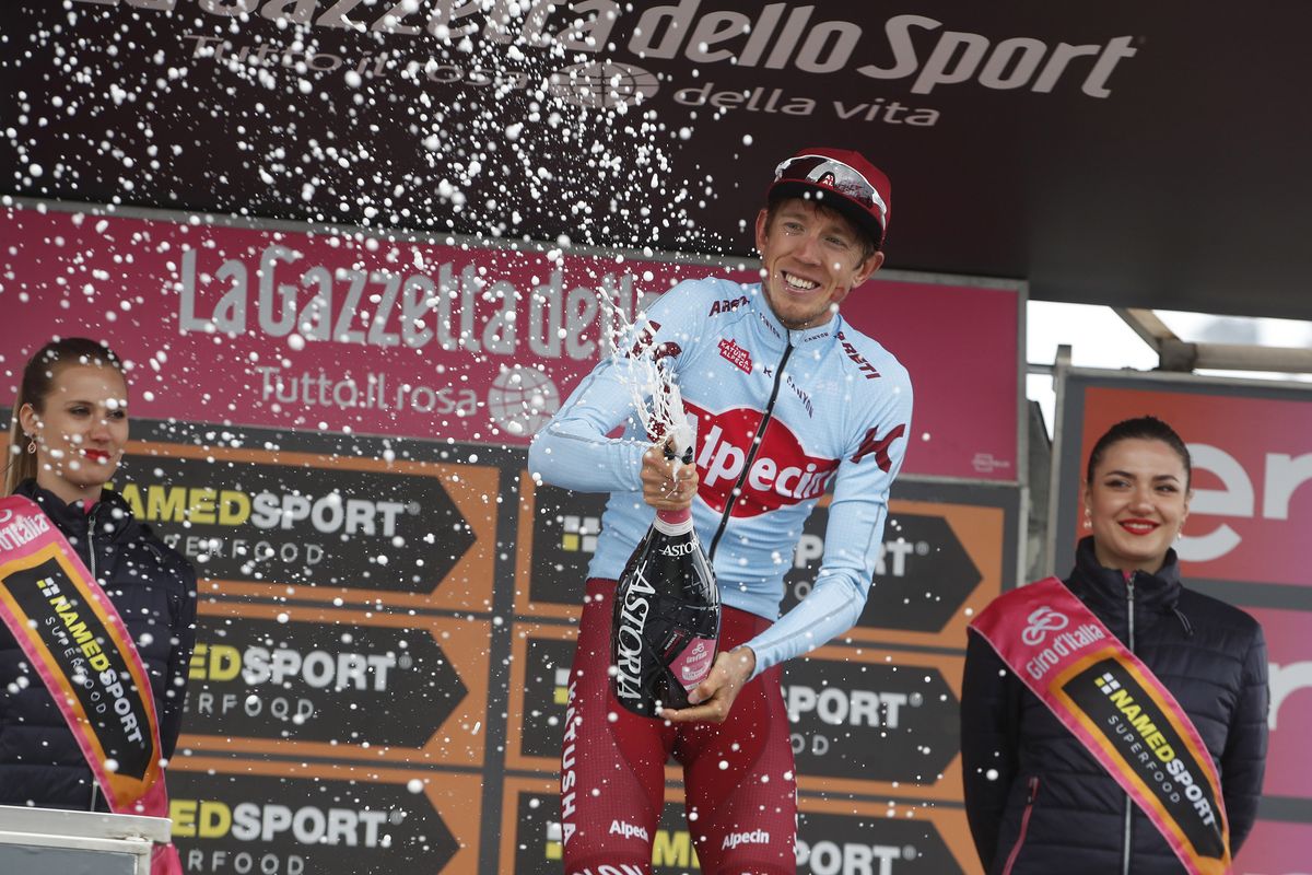 Ilnur Zakarin (Katusha-Alpecin) celebrates his victory