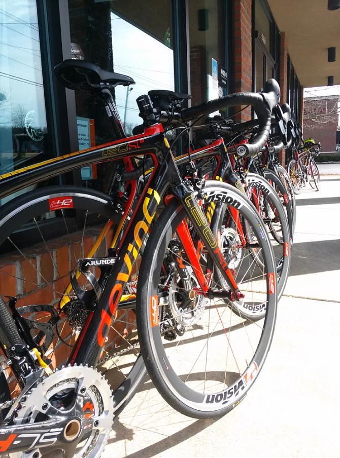 The 2014 5-Hour Energy/Kenda team rides Devinici bikes
