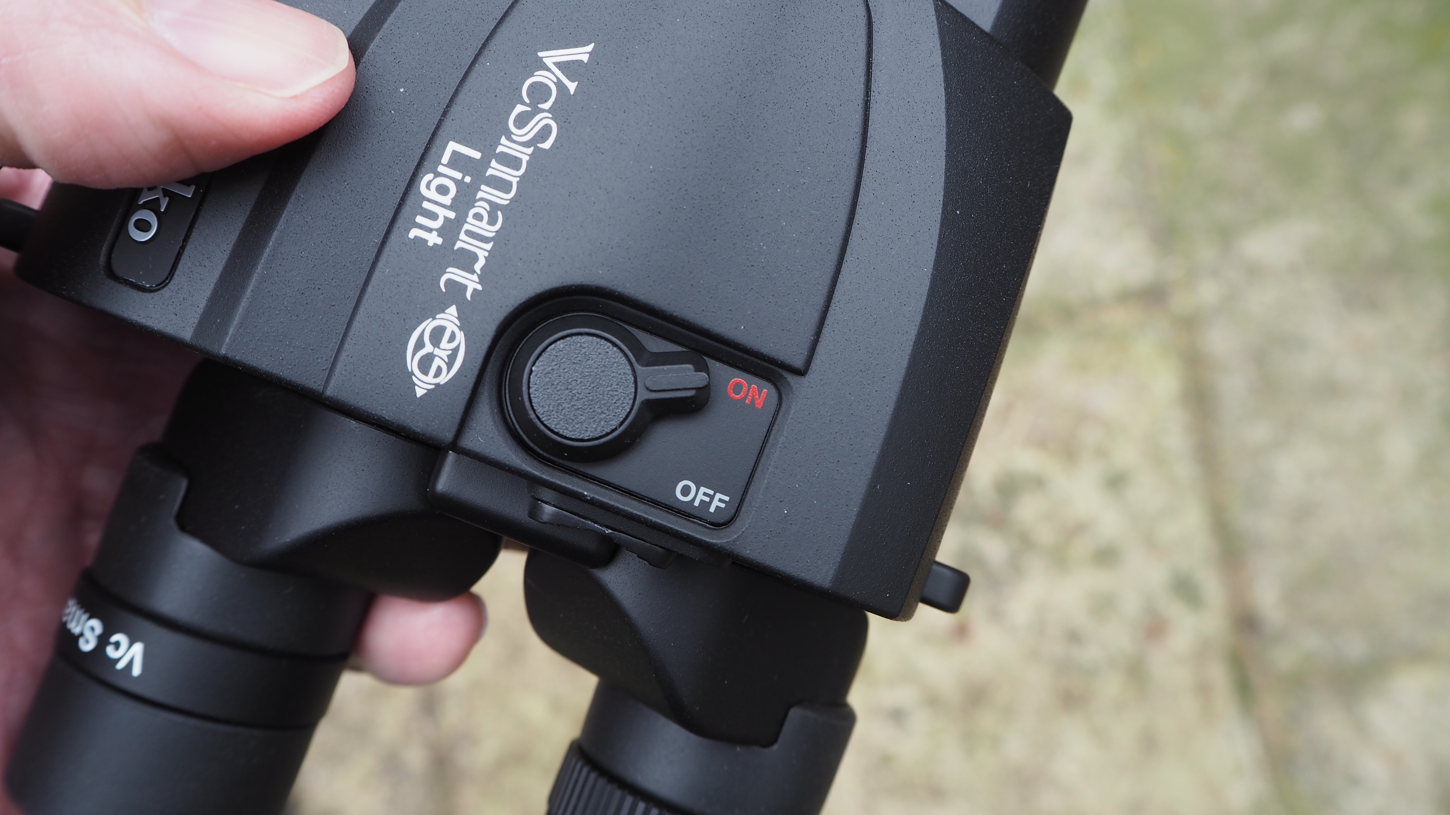 Kenko Vc Smart 14x30 Light binoculars image stabilization switch