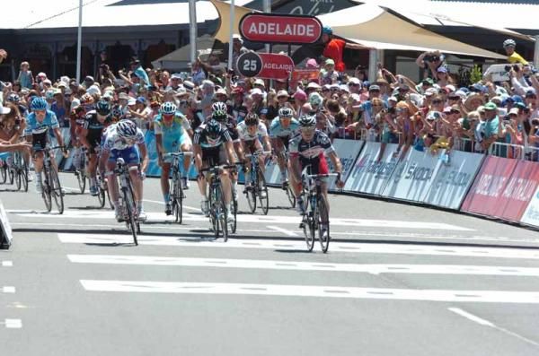 Andr&eacute; Greipel (Lotto-Belisol) wins ahead of Hutarovich and Boasson Hagen
