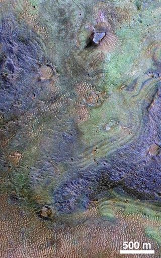 The Mars Reconnaissance Orbiter revealed one of the largest carbonate region on Mars at the Nili Fossae plain.