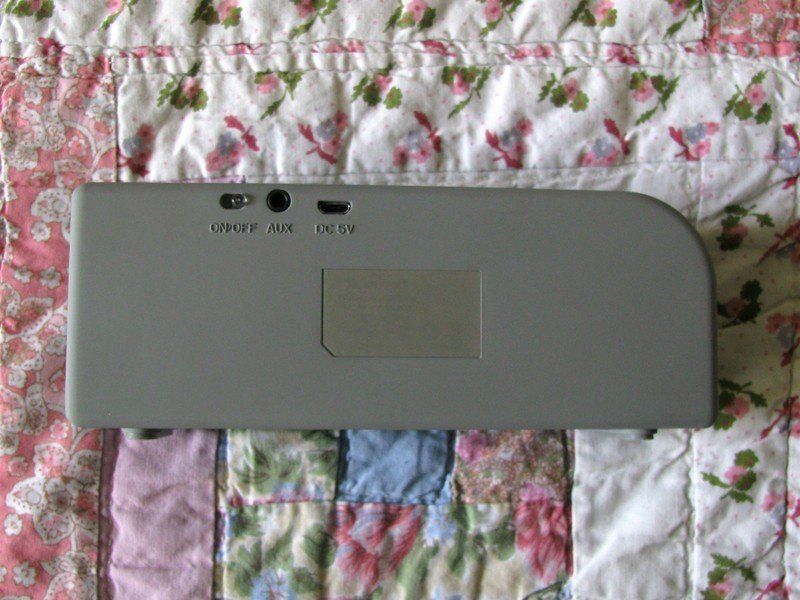 I wish the ports were a little further apart, but my main pain here is that button.