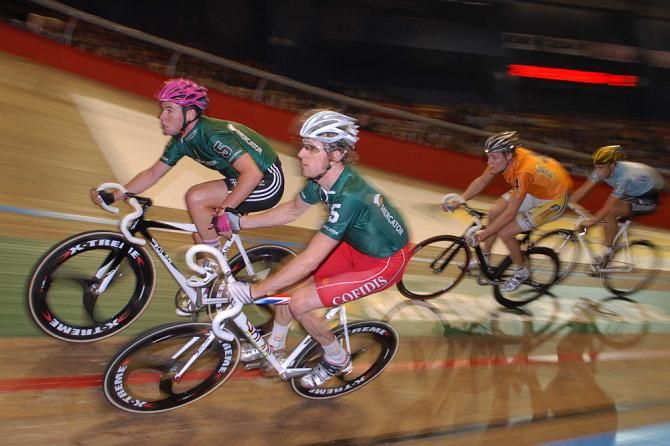 Mark Cavendish and Bradley Wiggins race in the Gent Six