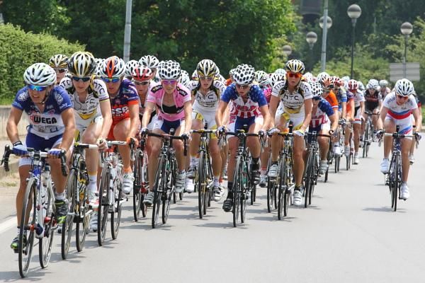 Mara Abbott (United States) was quiet in the bunch on the final stage.