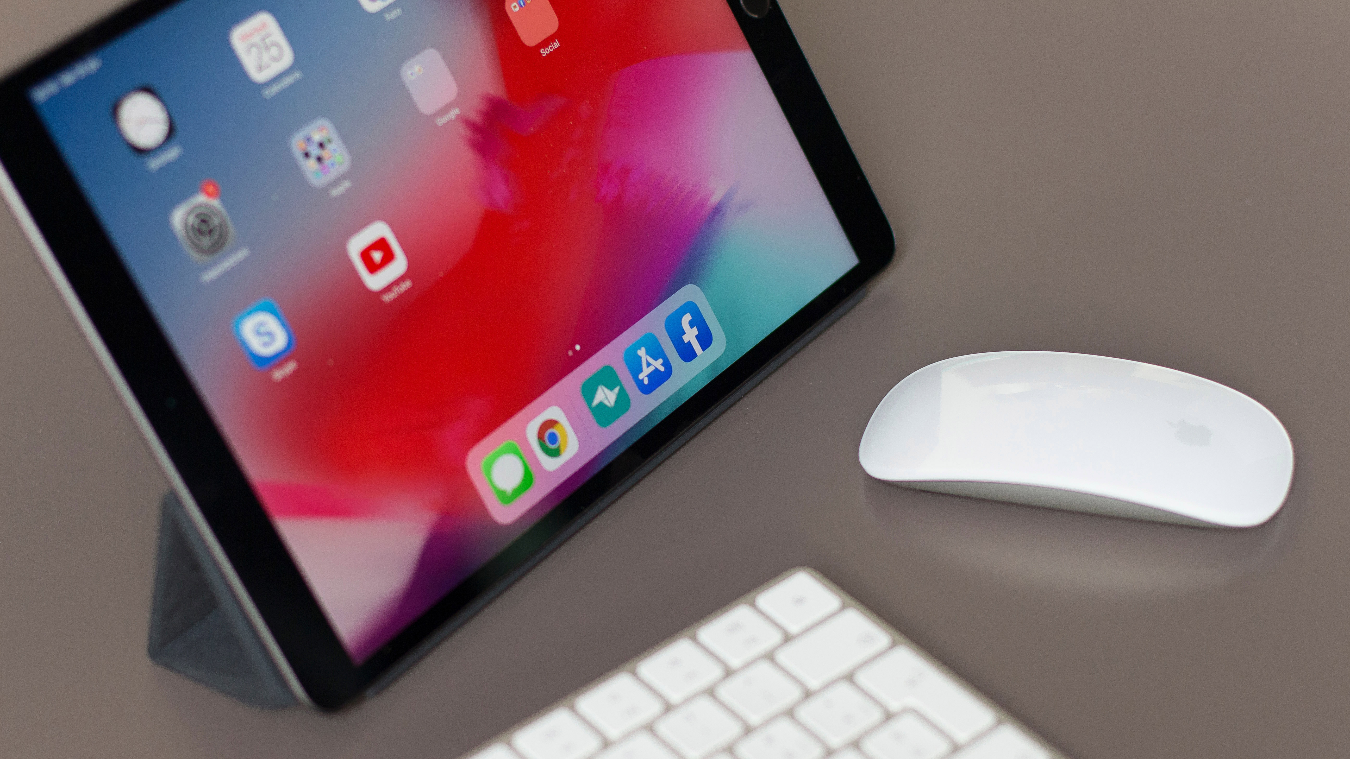 using mouse with ipad air